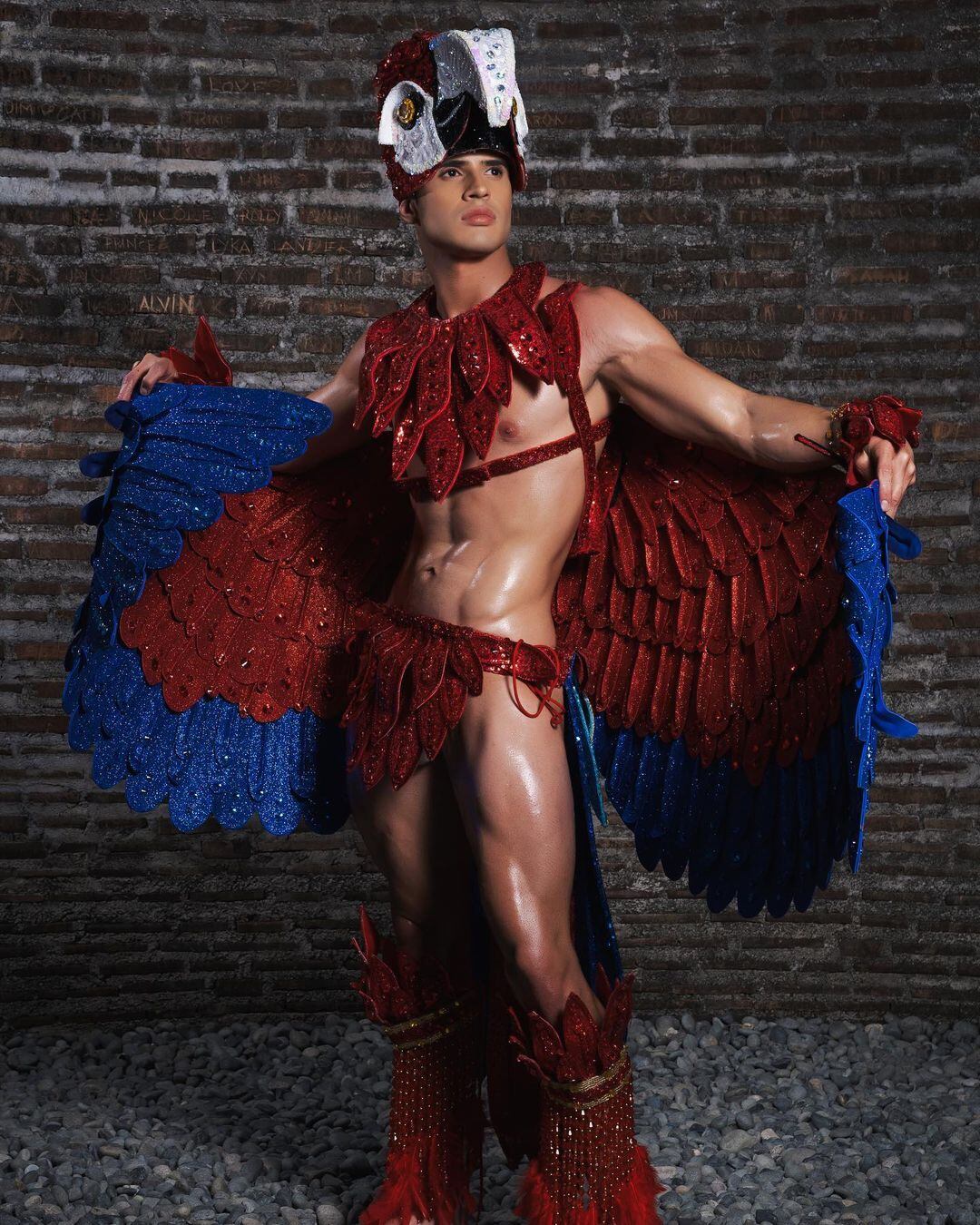 Roberto Mena, modelo y Mr. World Costa Rica 2023.