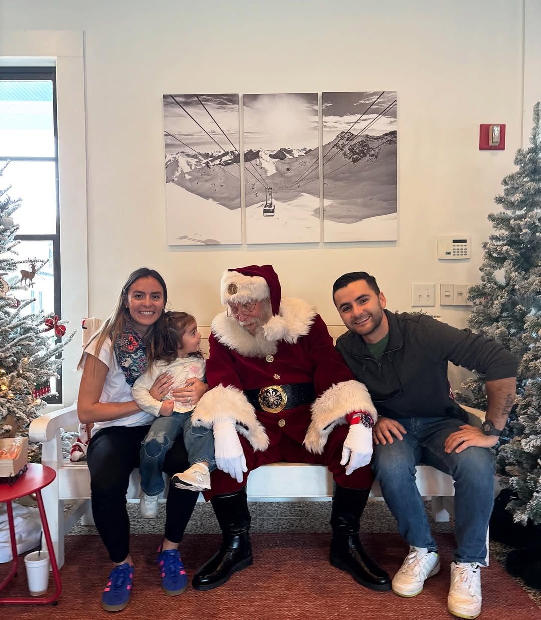 Karina Fonseca, hija menor de Rolando Fonseca, anunció que está de nuevo embarazada