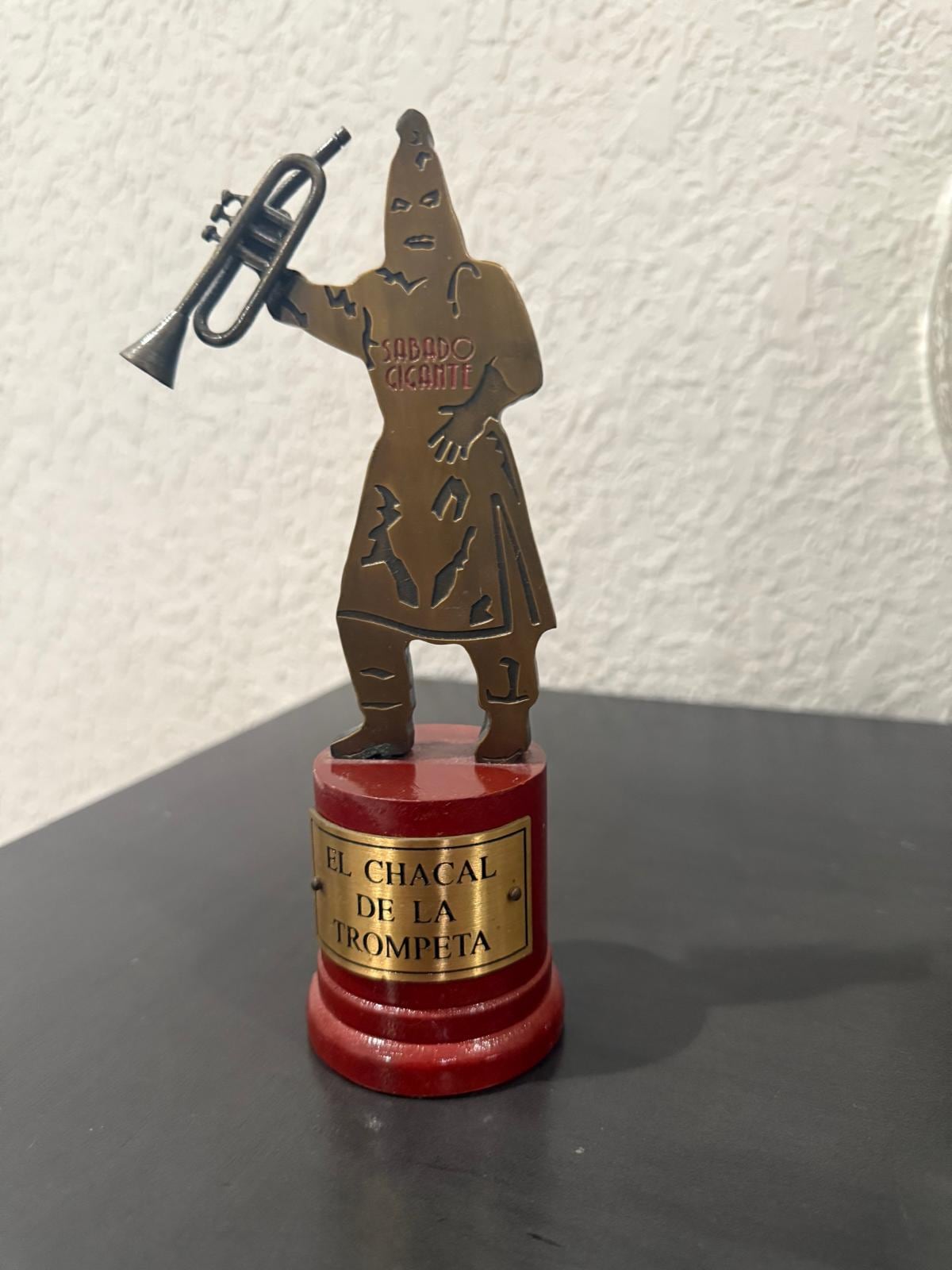 La cantante costarricense Yendry Saborío ganó 4 veces en Sábado Gigante de Don Francisco con su voz