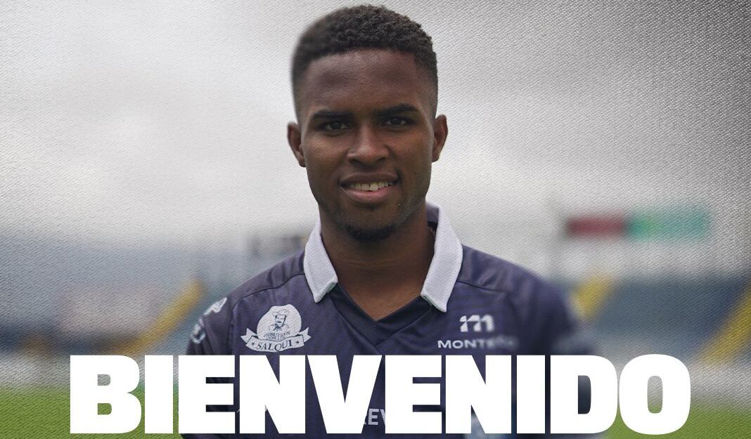 Kenyel Michel llega cedido por un año al Cartaginés. La ficha del volante le pertenece a Alajuelense.