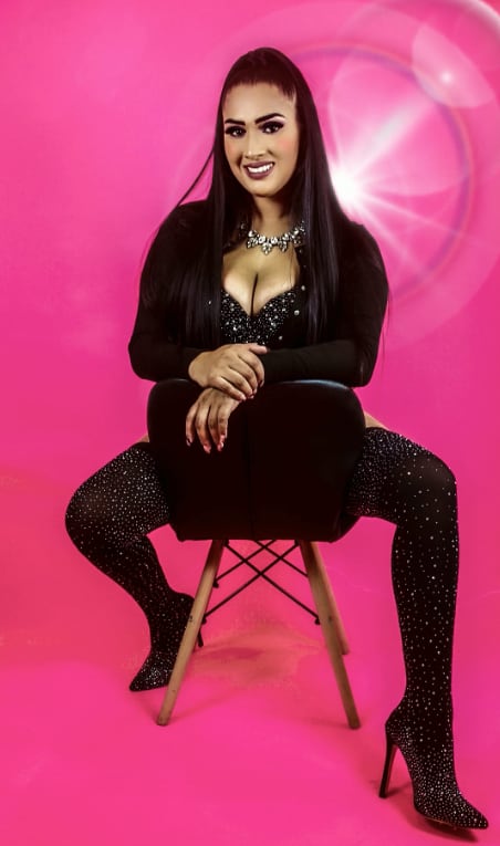 Yorleny Castillo, cantante del grupo Calle 8.