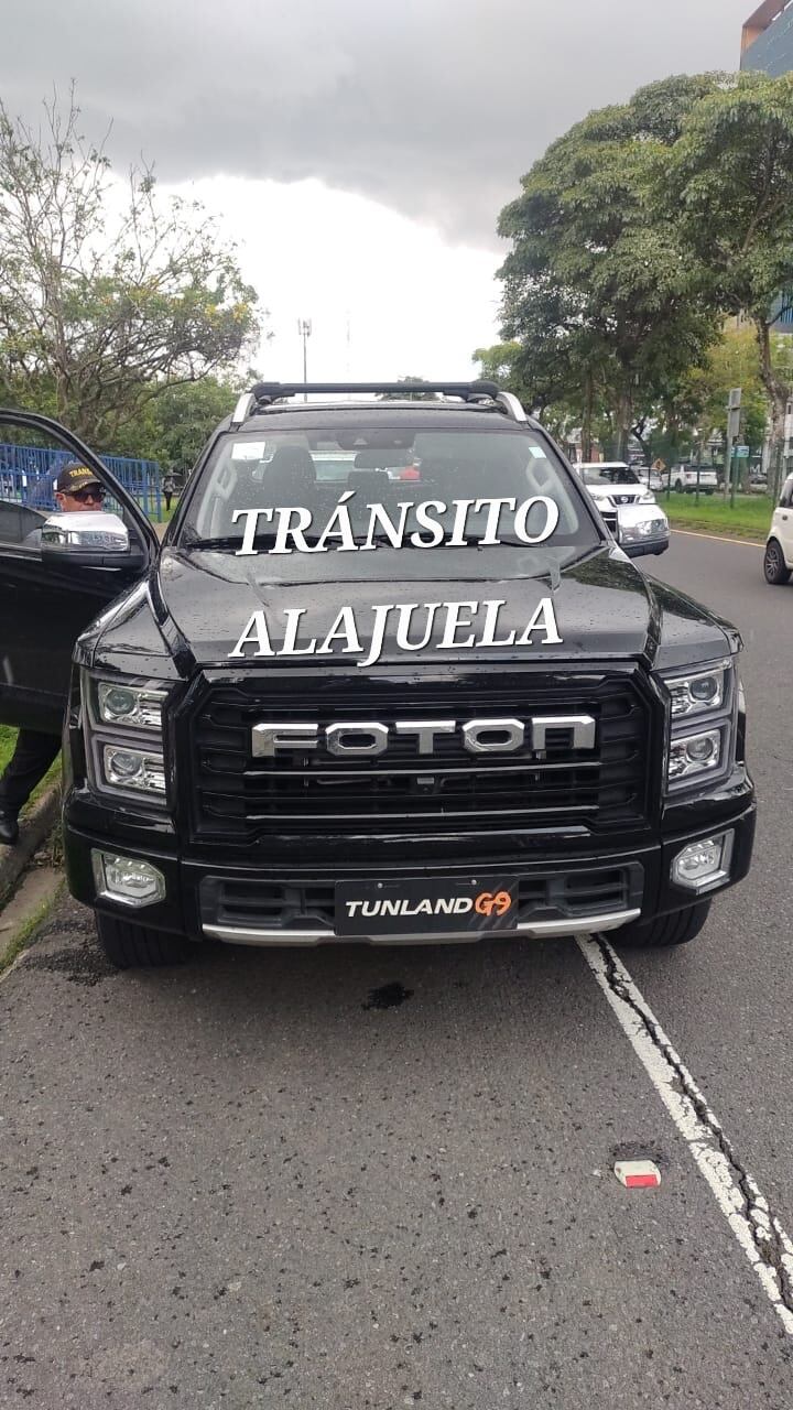 Mauricio Hoffmann y el decomiso de su vehículo por parte de la Policía de Tránsito en La Sabana.