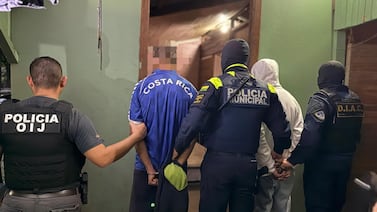 Rescate de adolescente revela doble delito en allanamiento en San Carlos