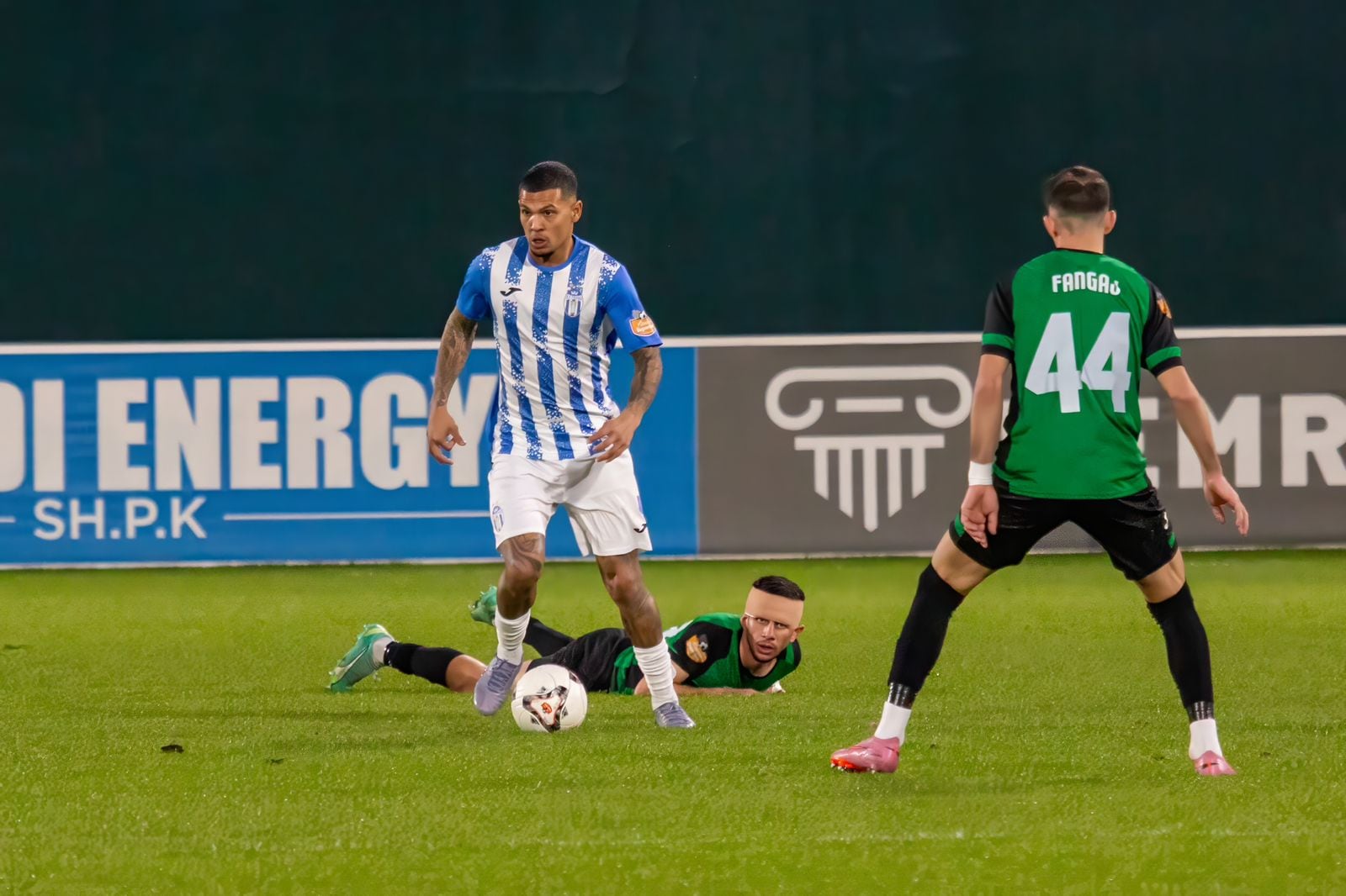 Johan Cortés juega en el KF Tirana de Albania desde enero del 2026.