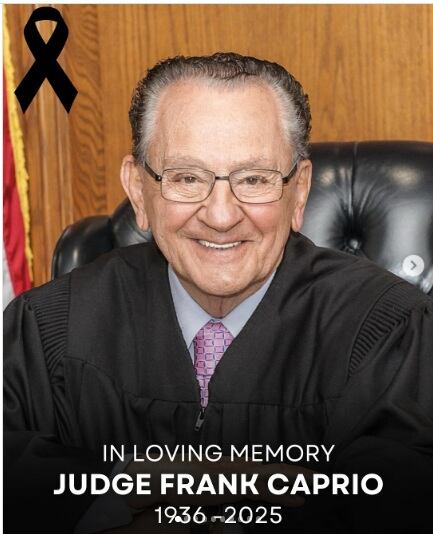 “el juez más amable del mundo”. Su nombre, Frank Caprio. Lamentablemente les informamos que falleció hoy a la edad de 88 años.
