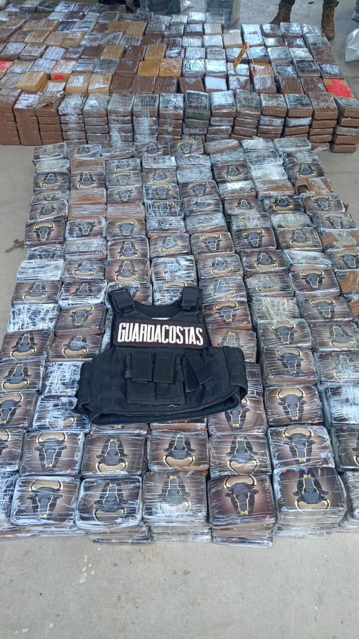 Cocaína, decomisan 910 paquetes en el Pacífico Sur de Costa Rica