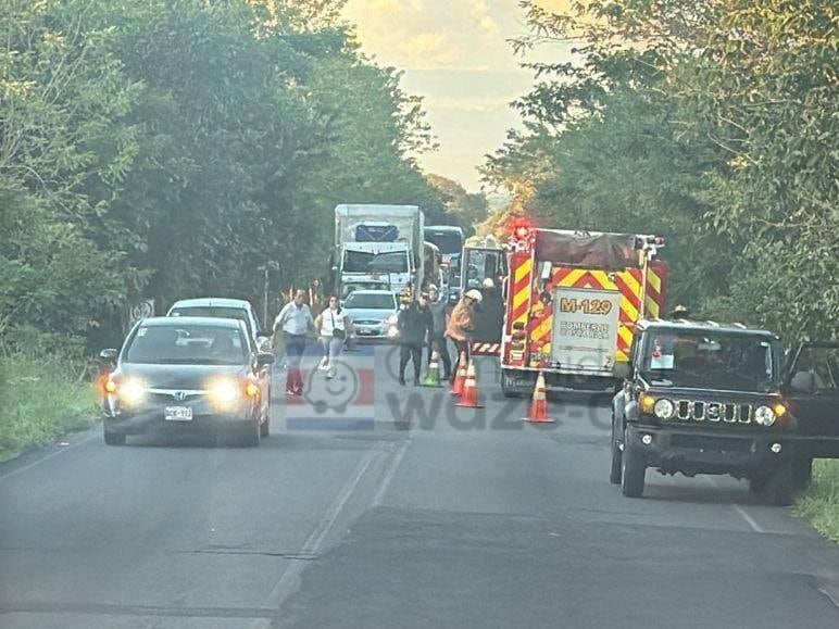 El accidente ocurrió en Cañas Dulces de Liberia. Foto Waze CR.