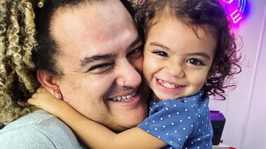 Hermana de Choché Romano lo “enjachó” de manera pública y a él no le cuadró