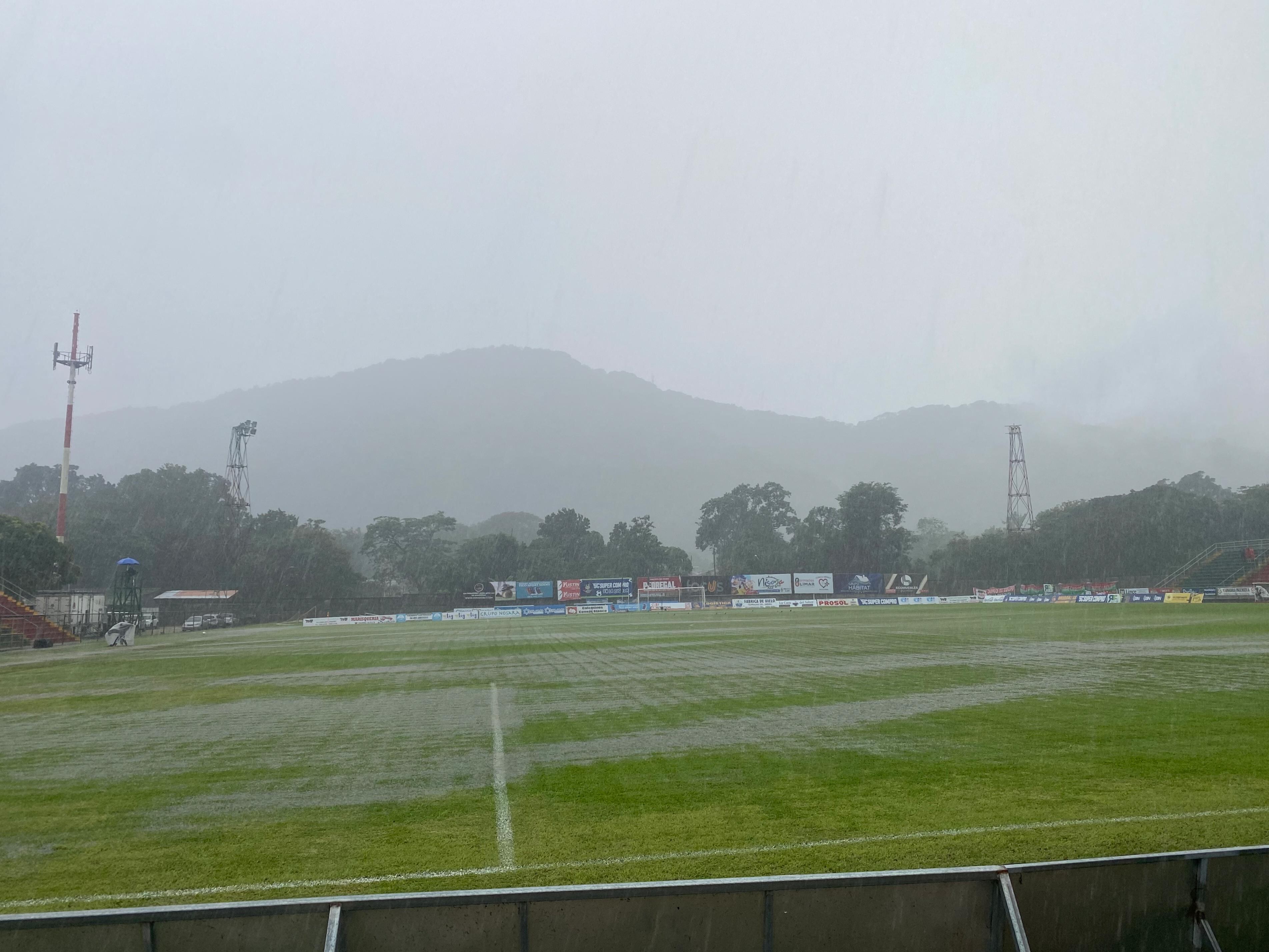 Guanacasteca vs. Herediano
Juego suspendido por lluvia
Malas condiciones del terreno de juego del estadio Chorotega de Nicoya.
18 de octubre del 2023
Cortesía Unafut