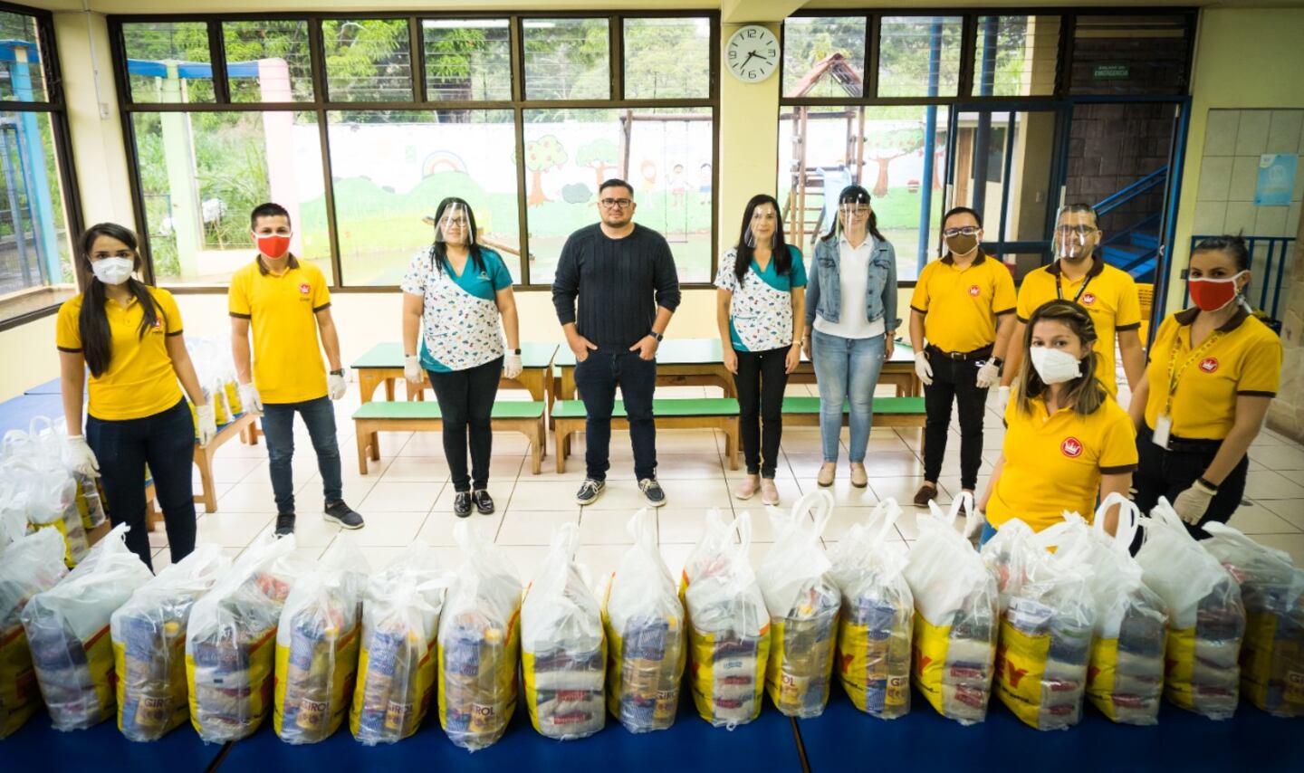 Donan 100 diarios a familias de Alajuelita afectadas por la pandemia ...