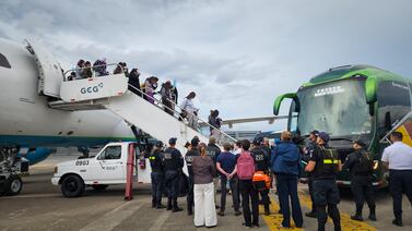 Defensoría narra las injusticias que vivieron en Costa Rica los migrantes que llegaron de Estados Unidos