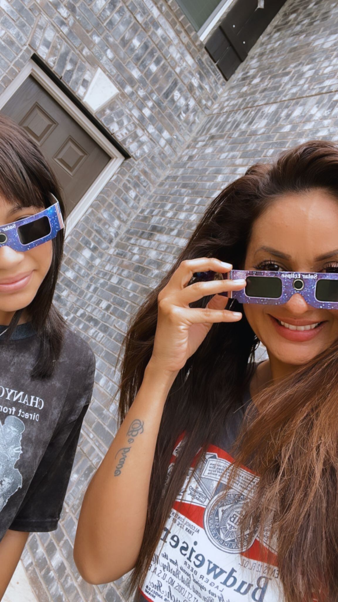 La modelo Johanna García vivió su primer eclipse de sol en Texas, Estados Unidos.