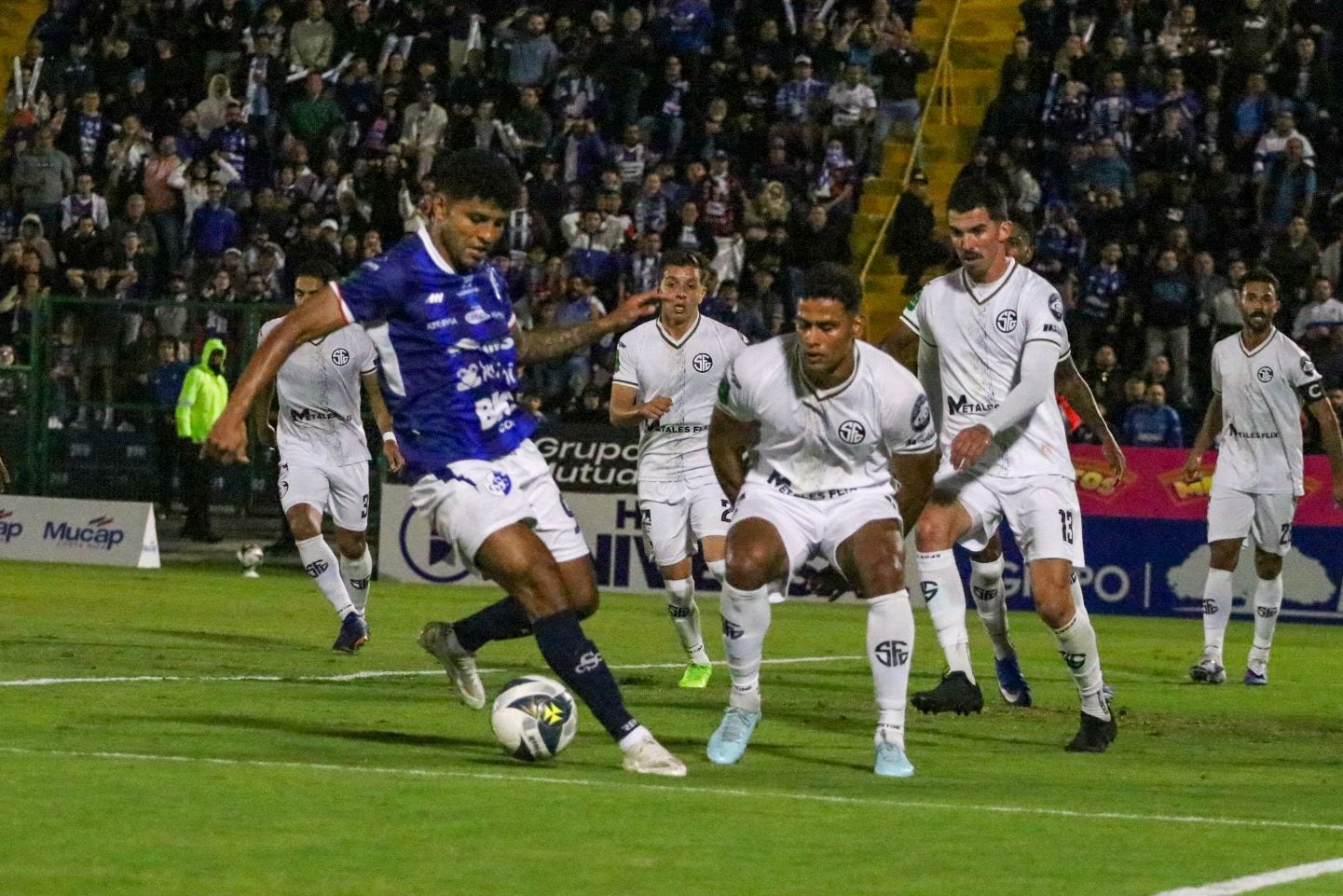 Cartaginés perdió la racha perfecta en casa