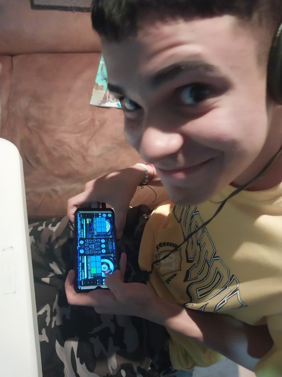 David Josué Cardona Rivas cumplió 18 años y quería disfrutar de su mayoría de edad estrenando la cédula, sin embargo esa ilusión solo duró unas horas al convertirse en otra víctima de la maldad en Costa Rica. Foto: Gabriela Rivas para La Teja