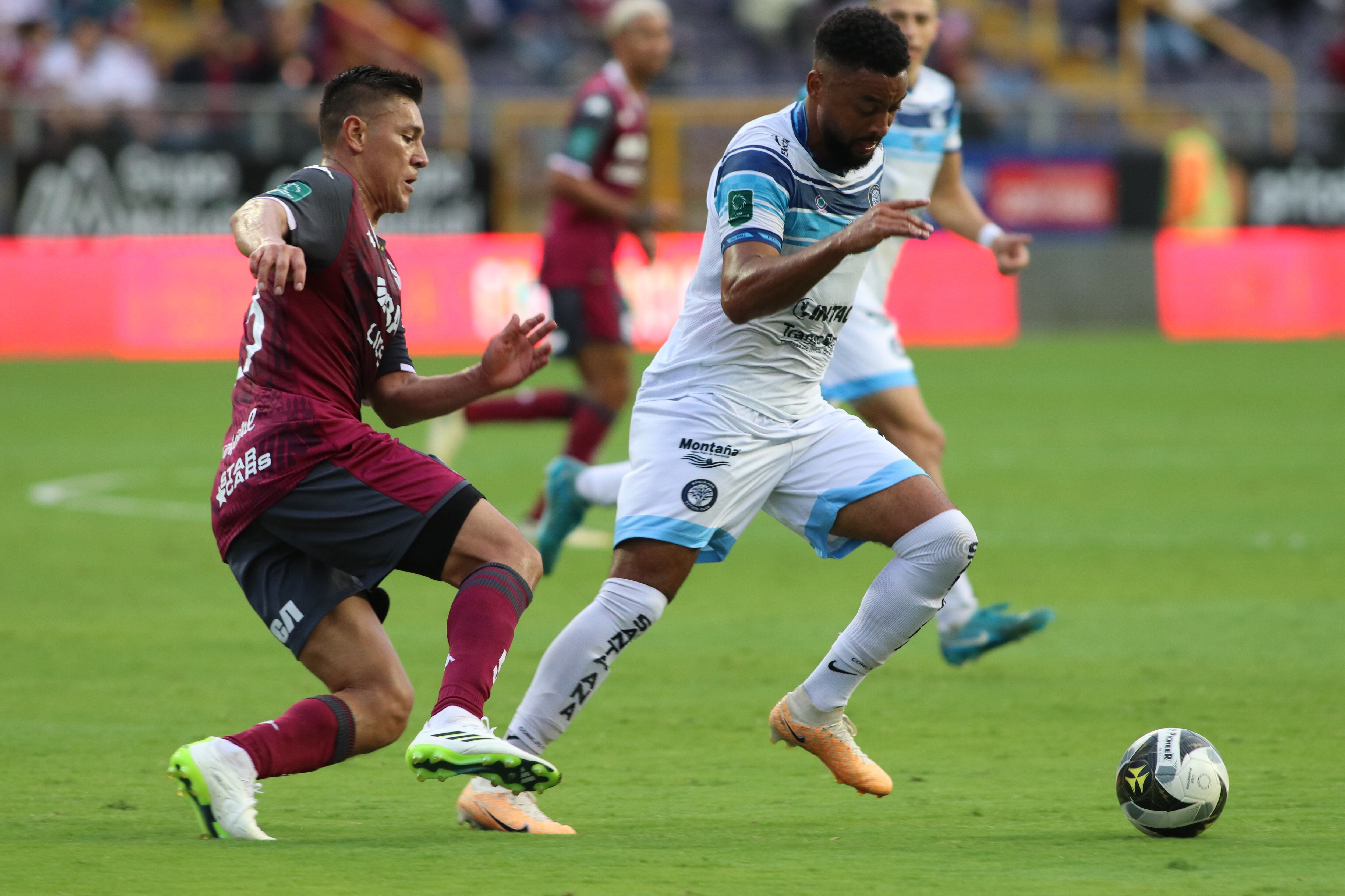 Saprissa Santa Ana