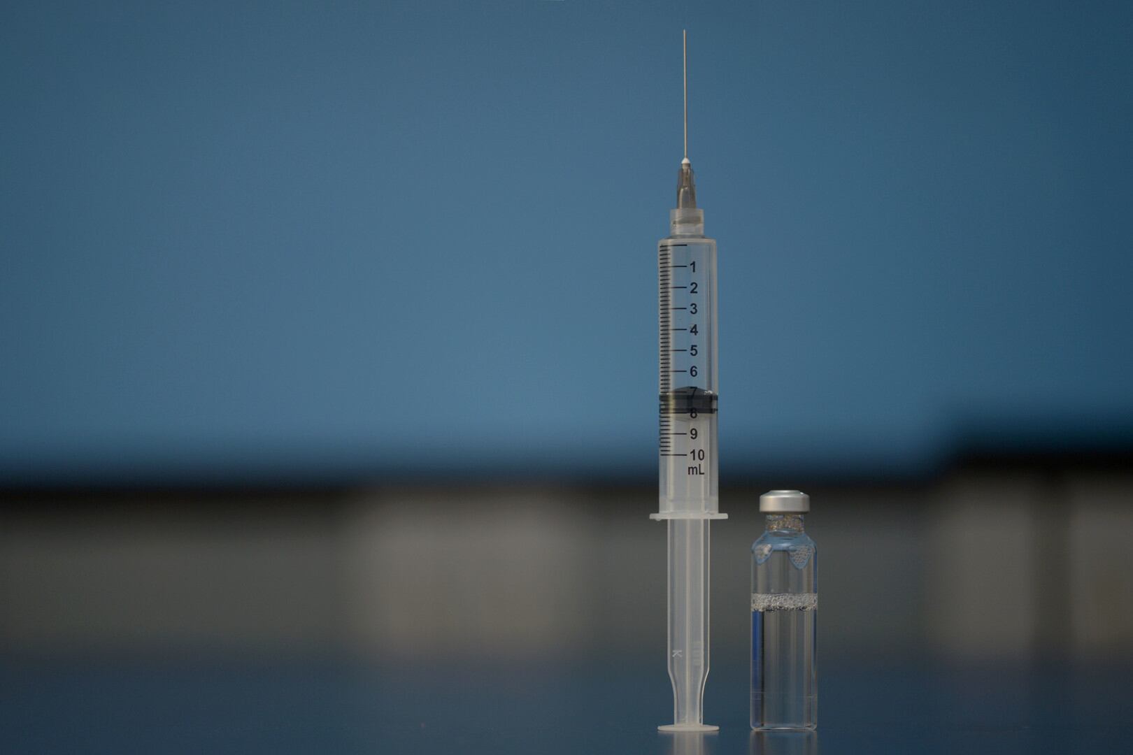 Centro de Información de Medicamentos de la Universidad de Costa Rica (Cimed-UCR) y  la doctora Tatiana Cruz González, especialista de Cimed-UCR y profesora de la Facultad de Farmacia de ese centro de estudio, quien nos ayudó a aclarar algunas dudas sobre Covid-19