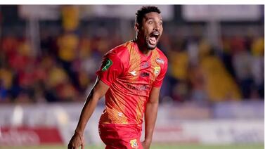 María Luisa Ávila le respondió con todo a Teletica Deportes Radio y Marcel Hernández salió pringado