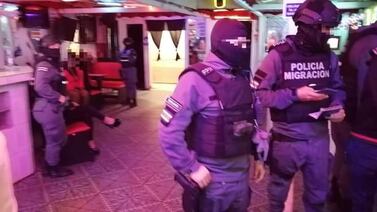 Mujeres rescatadas del bar de “Tencha” vivían amenazadas y debían pagar si querían salir del negocio