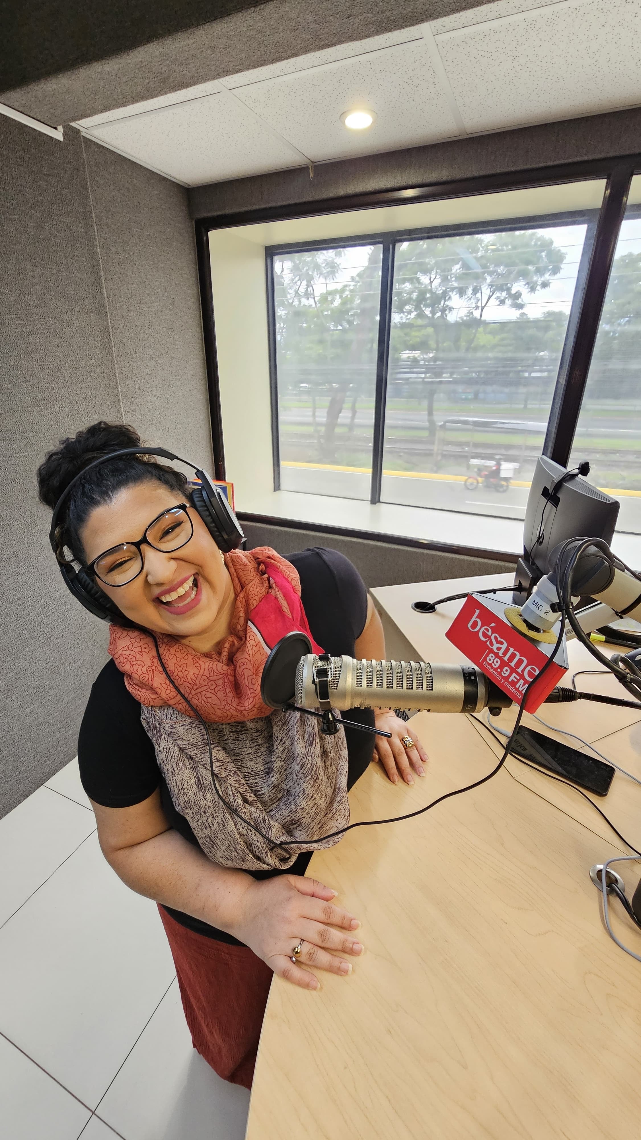 Sofía Porras, locutora de radio Bésame.