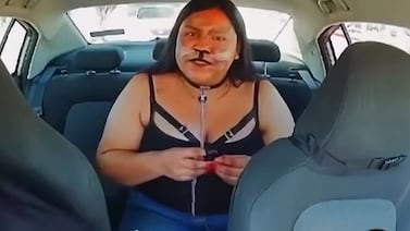 Chofer de plataforma negó servicio a mujer que aseguraba ser un perro y le dio una poderosa razón