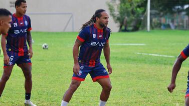 Jonathan McDonald rompe el silencio y cuenta por qué se fue y luego volvió a San Carlos