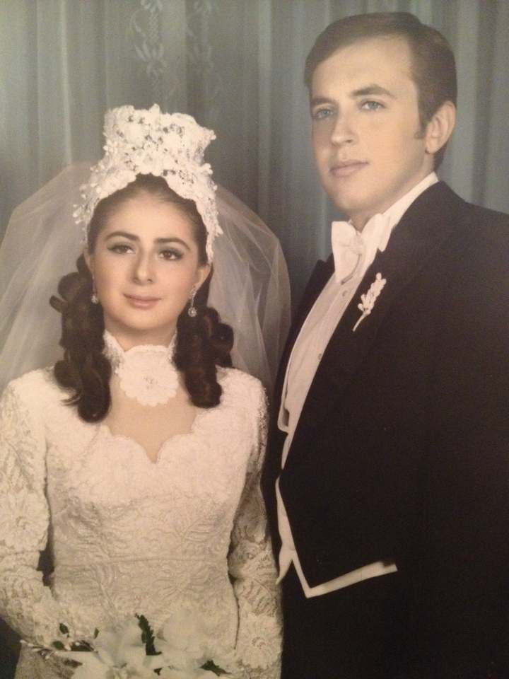 El presidente de Costa Rica entre 1990 y 1994, Rafael Ángel Calderón Fournier, y su esposa, la exprimera dama de la República, doña Gloria Bejarano Almada, cumplirán 52 años de matrimonio el próximo domingo 25 de febrero.