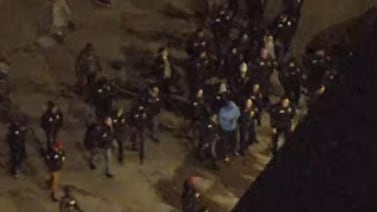 “Escalón por escalón”: Los detalles del sigiloso y fuertemente custodiado aterrizaje de Maduro en Nueva York