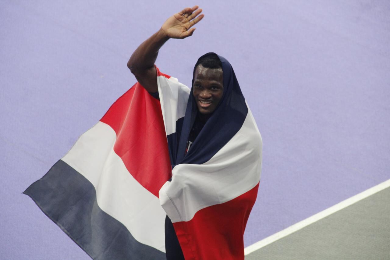 Sherman Guity se proclamó campeón de los 200 metros lisos en los Juegos Paralímpícos de París.