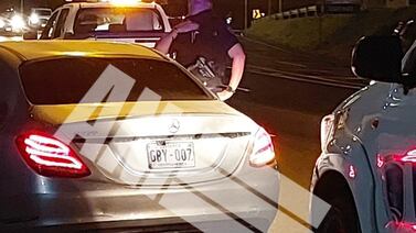 Acribillan a balazos a dos veinteañeros jamaiquinos que iban en carro en Curridabat