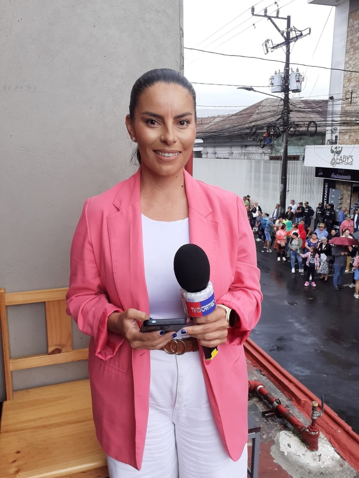 Xinia Ramírez, comentarista de Deportes El Cazador.
