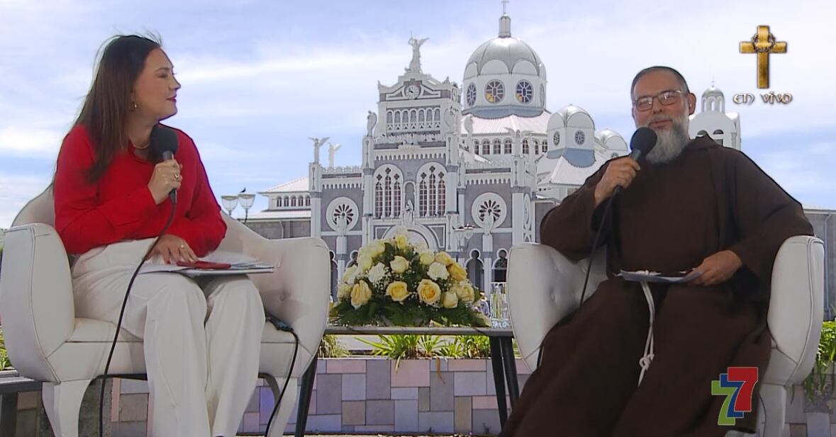 Teletica realizó este Viernes Santo una histórica transmisión por canal 7 en la que puso al frente a una de sus periodistas de Telenoticias más conocidas.