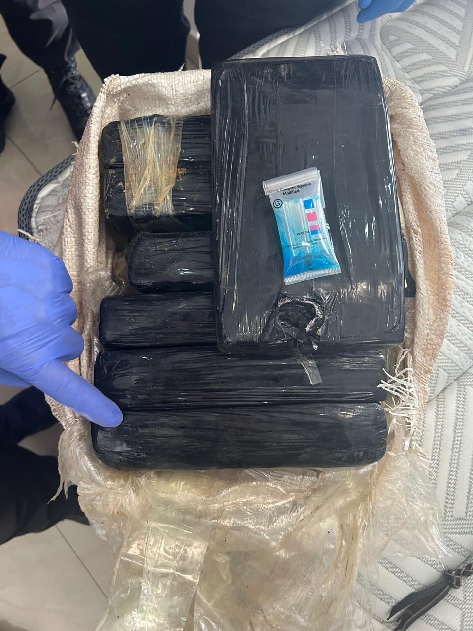 Pastor evangélico, empresario y banqueros involucrados con supuesto narco buscado por la DEA. Foto: OIJ