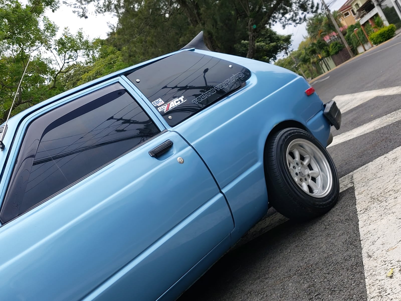 Chuzo de la semana, Felipe Cedeño, Starlet 82