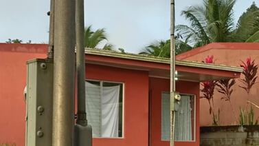 Hallan a muchacha de 20 años sin vida y que habría sido asfixiada dentro de su casa