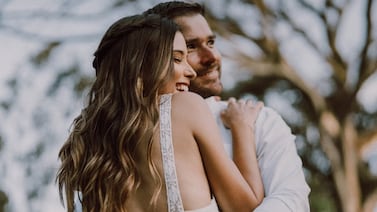 María González presume a su esposo y lo compara con icónico personaje de ficción