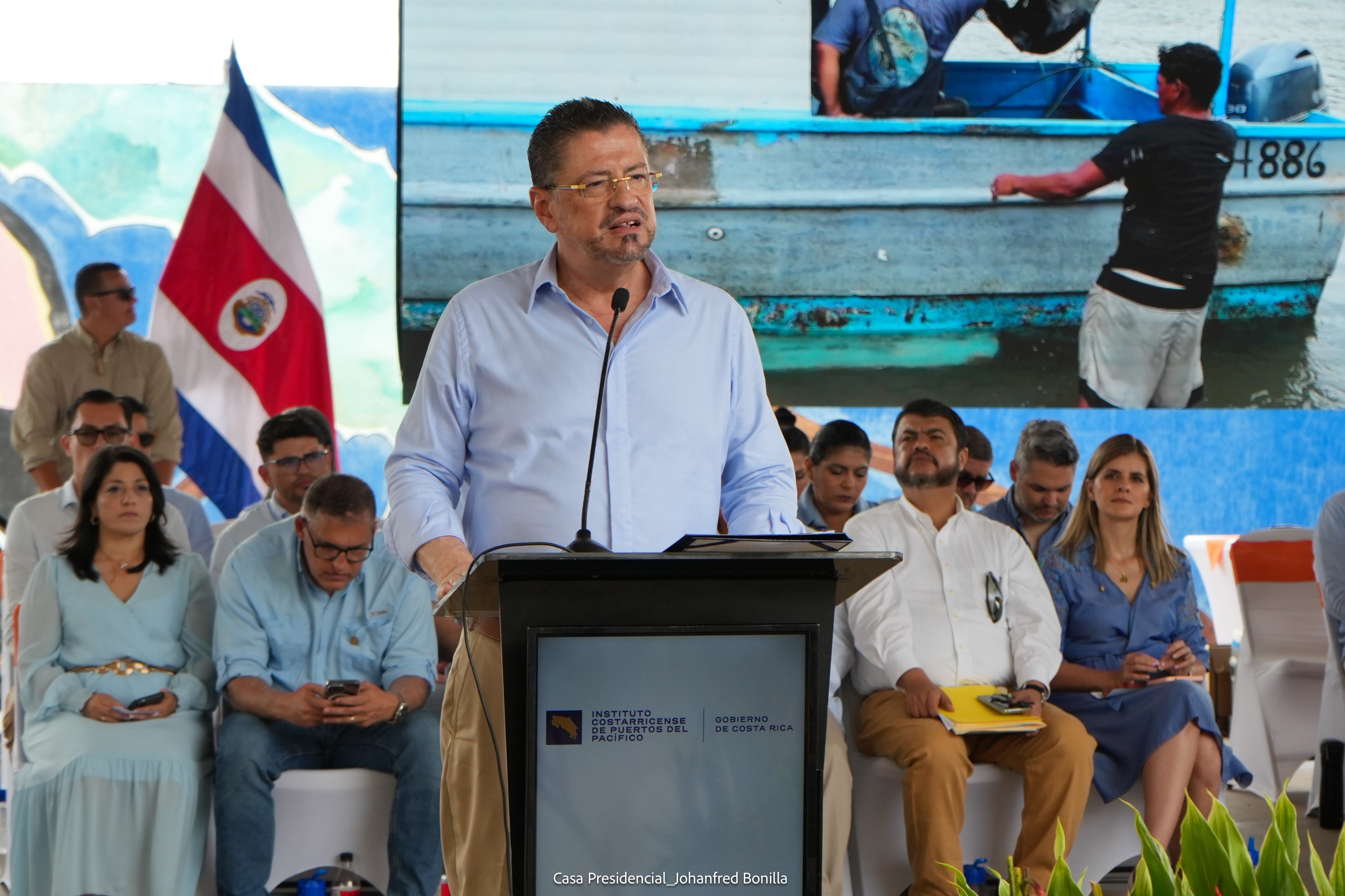 Este lunes, el presidente Rodrigo Chaves dio un discurso en Puntarenas. Prensa Casa Presidencial.