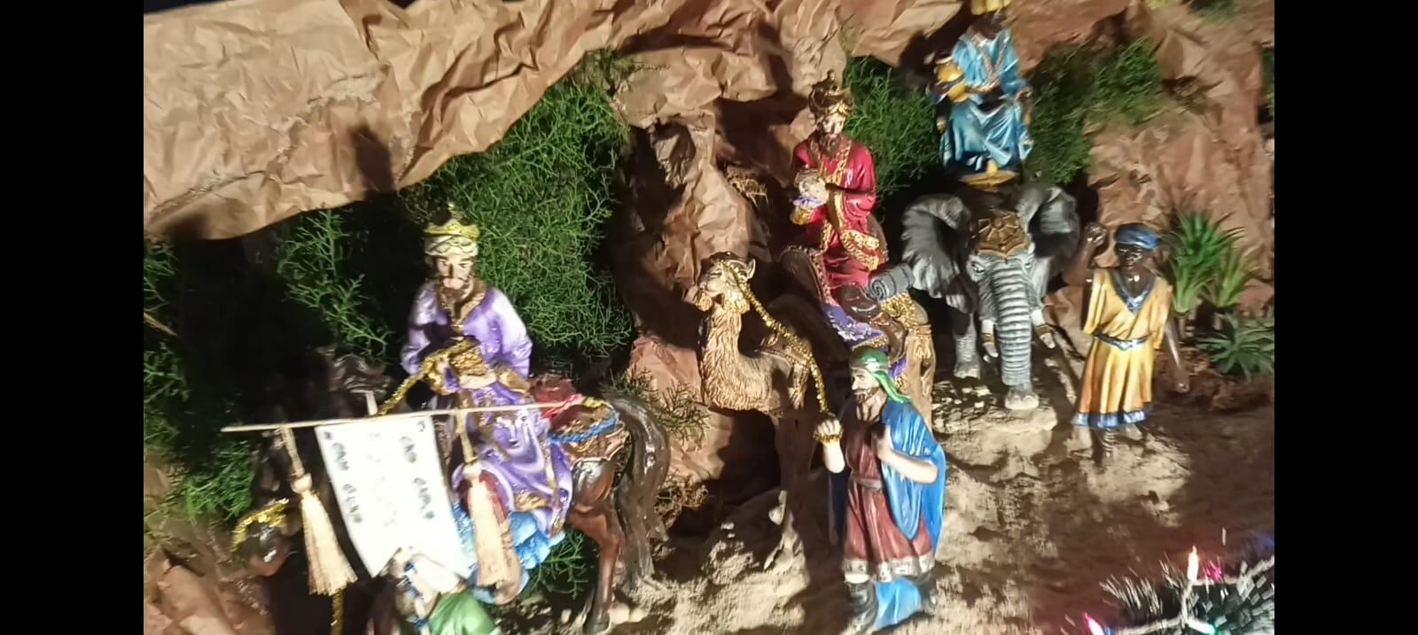 Desde los primeros días del pasado mes de marzo Steven Castro Chavarría, vecino de San Joaquín de Flores en Heredia, comenzó a hacer el pasito para este 2022 y lo terminó a finales del pasado octubre, o sea, duró 8 meses construyéndolo