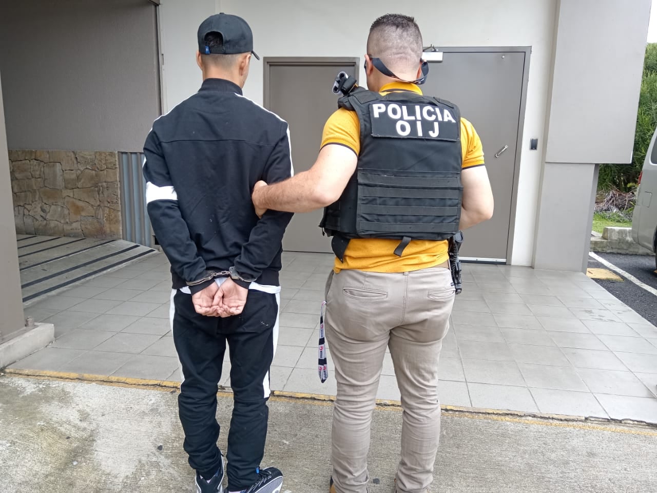 El OIJ de Cartago detuvo a un muchacho de apellido Zúñiga, relacionado con el homicidio de Gustavo Aguilar Quirós. Foto: Cortesía