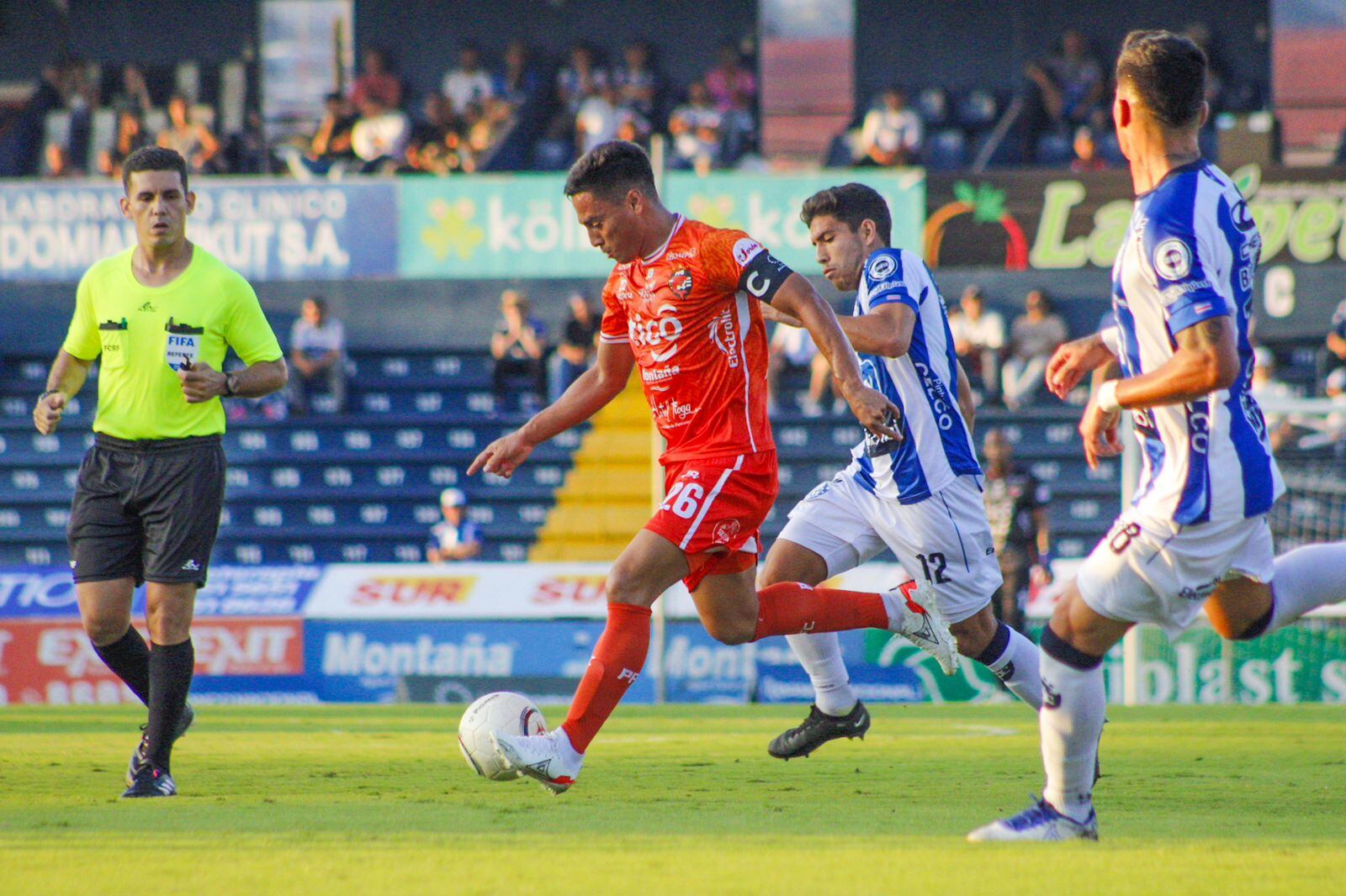Cartaginés y Puntarenas se repartieron un punto, este sábado, en el partido que se jugó en el Fello Meza.