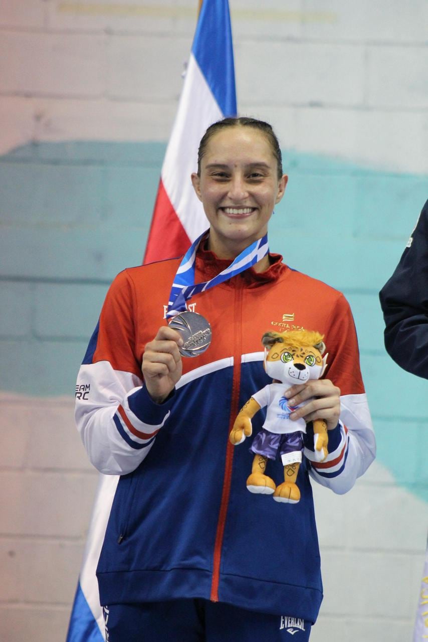 Marcela Blanco, ganadora de medalla de plata en lucha en los Juegos Centroamericanos