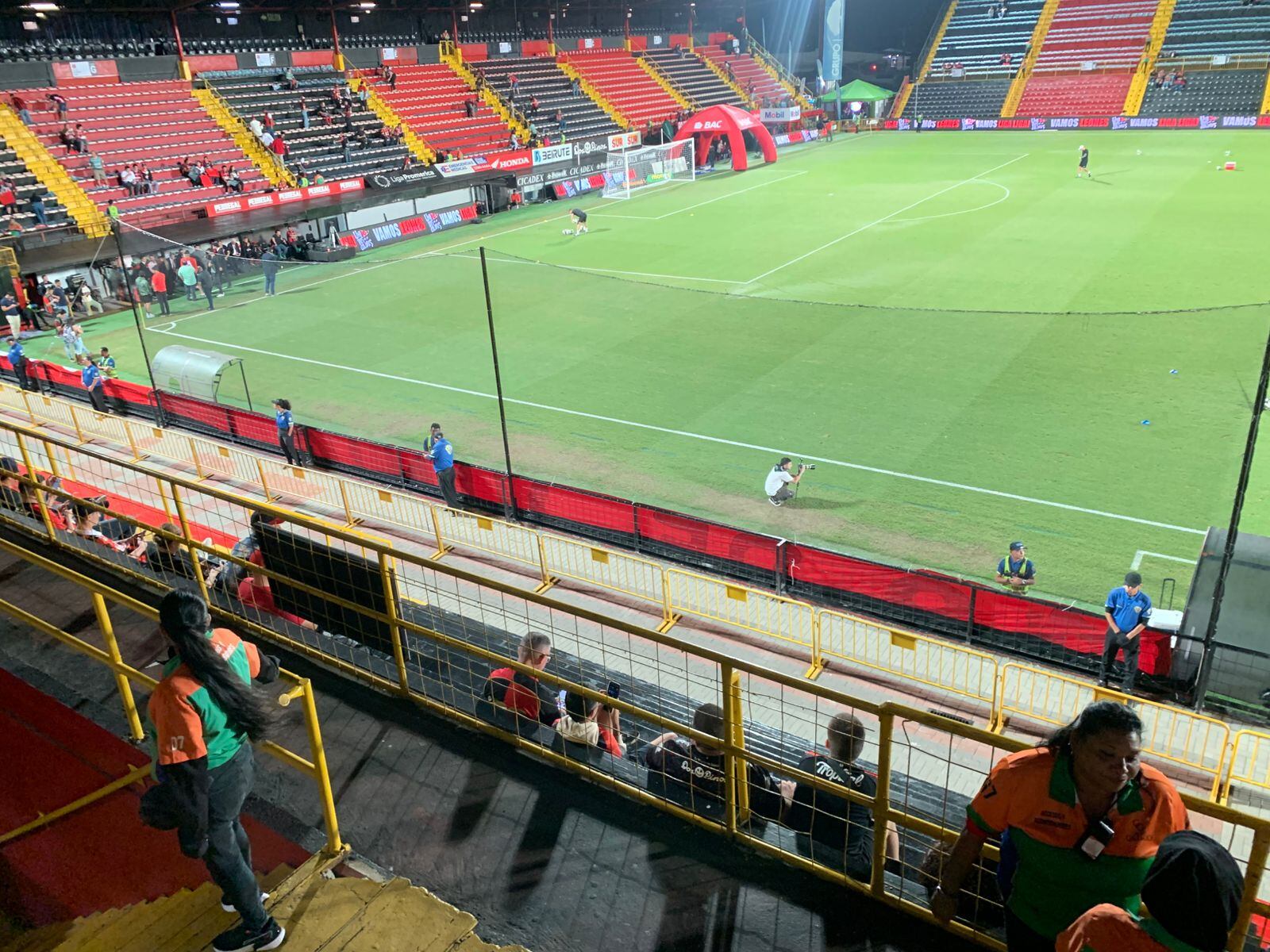 Alajuelense tomó medidas para evitar que el estadio Morera Soto reciba una sanción de cara a la final del torneo de Apertura. Sergio Alvarado.