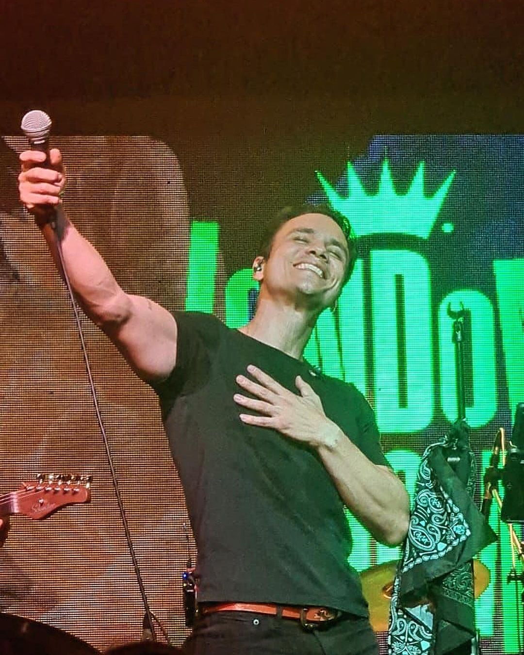 Adrián Lizano es el nuevo galán de María Teresa Rodríguez