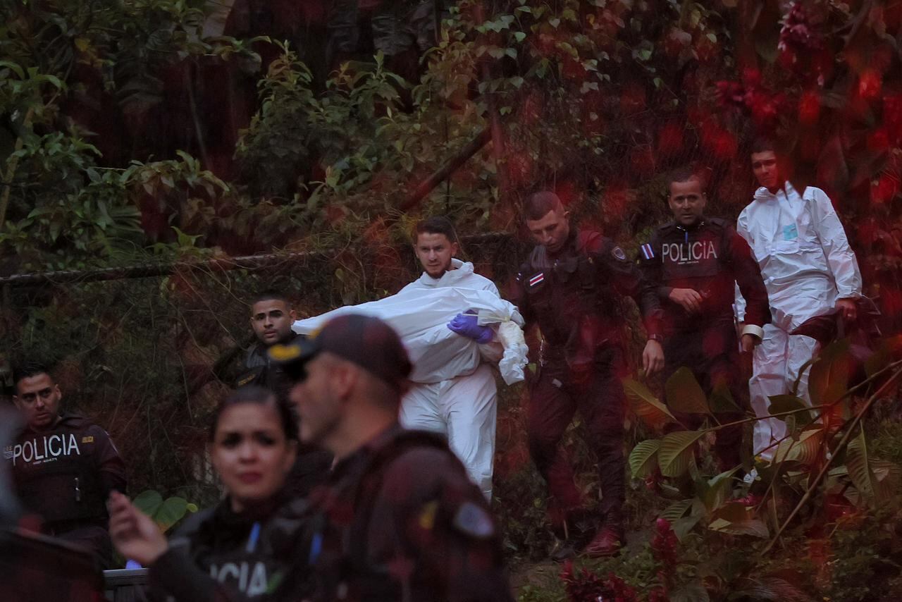 Niño sepultado por terraplén