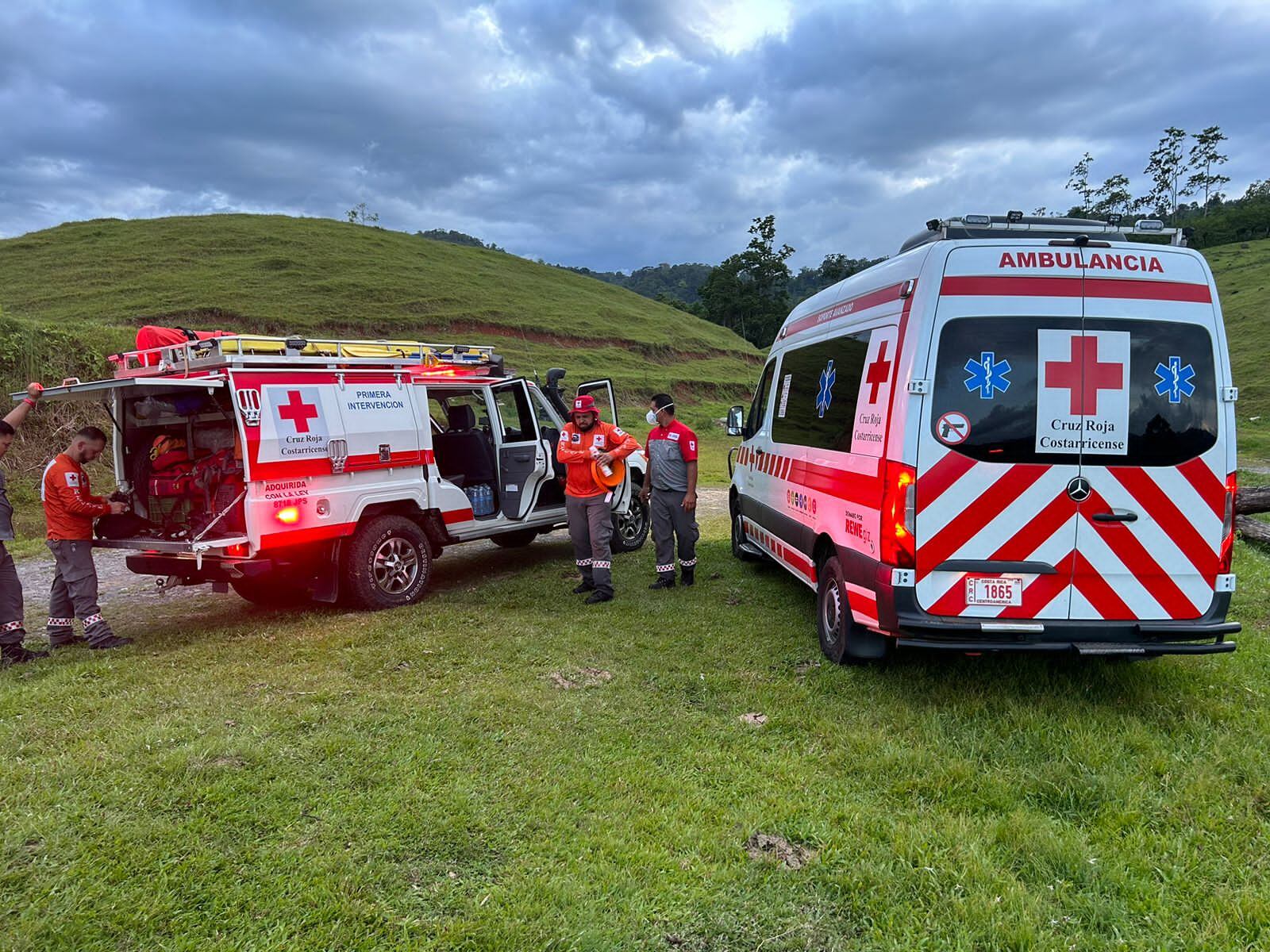 Ambulancia cruz roja