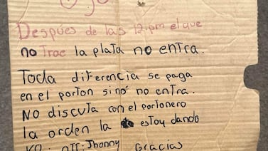 Supuesto narco dejó cartel con un mensaje muy claro y peligroso en barrio josefino: “El que no trae la plata no entra”