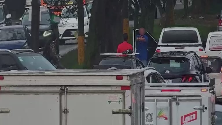 Video muestra momento en conductor le dio disparo mortal a hombre tras choque en Cartago