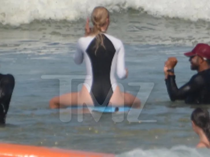 Ivanka Trump sigue en Costa Rica y la está pasando tan bien que es probable que su permanencia en el país continúe por unos días más.