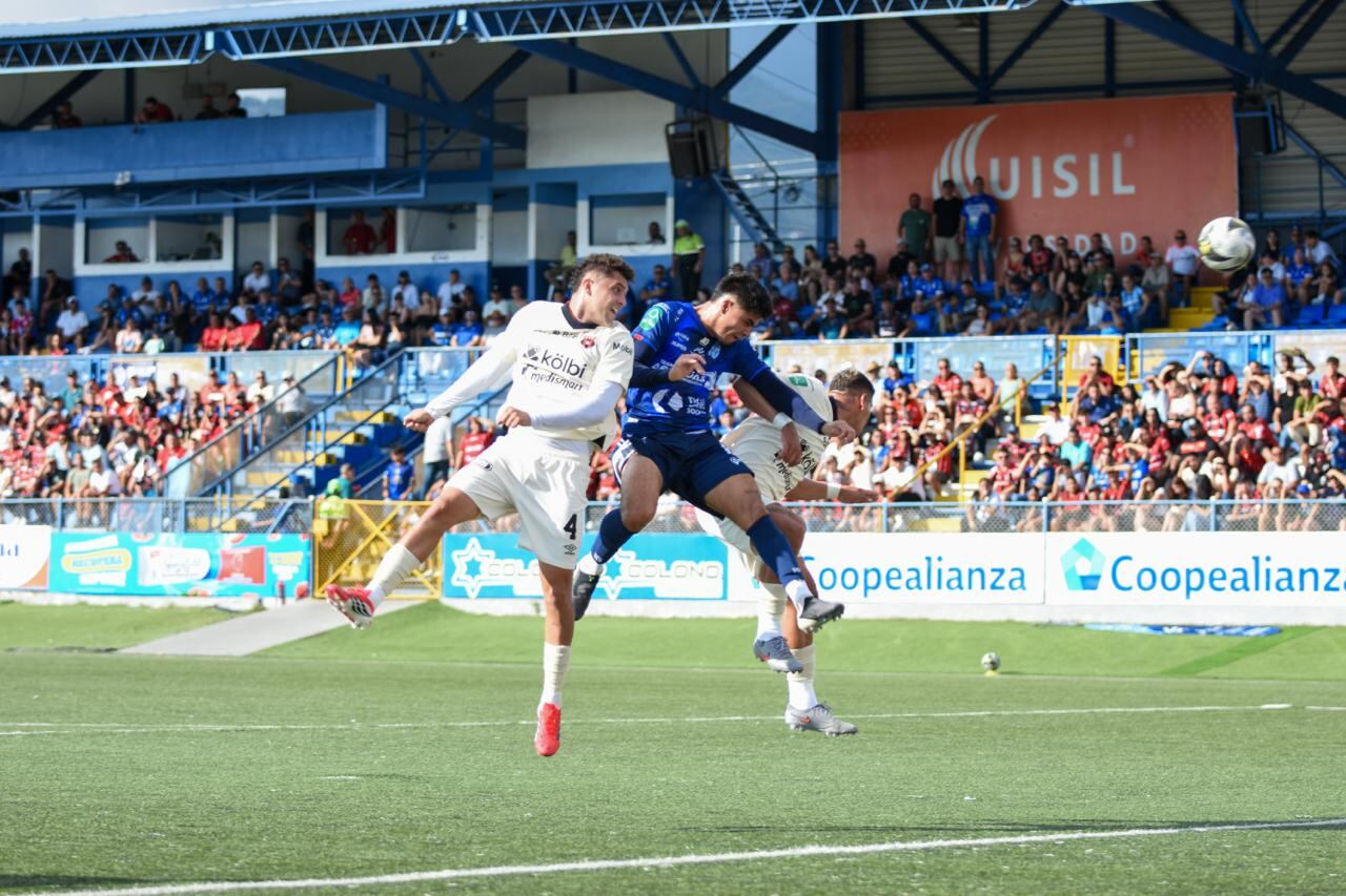 Andrey Soto anotó el gol de Pérez Zeledón ante Alajuelense.