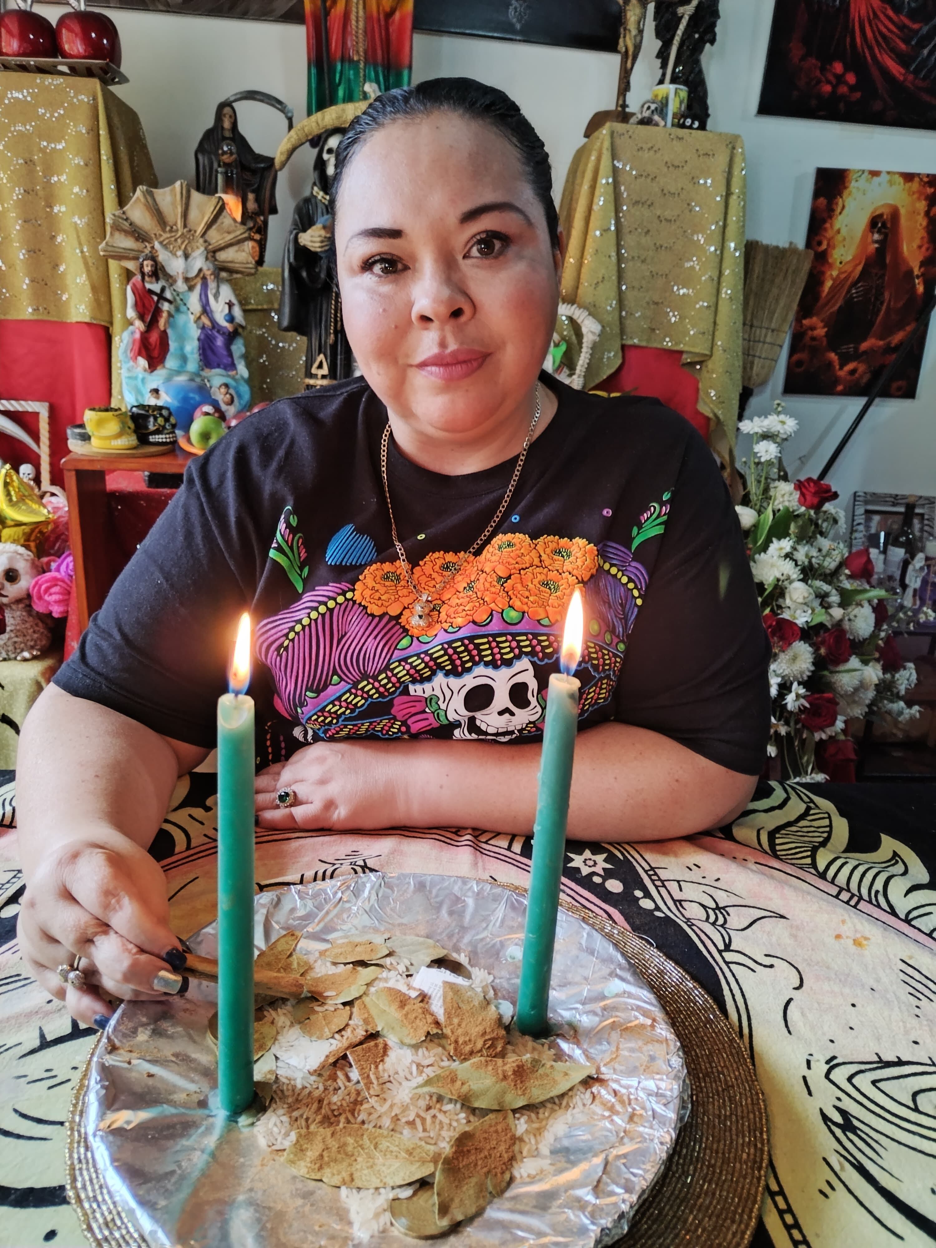 Mithzi Bonilla Solano, mejor conocida en redes sociales y el mundo real como Mithzi Tarot, le tiró las cartas del tarot al Gordo Navideño 2023