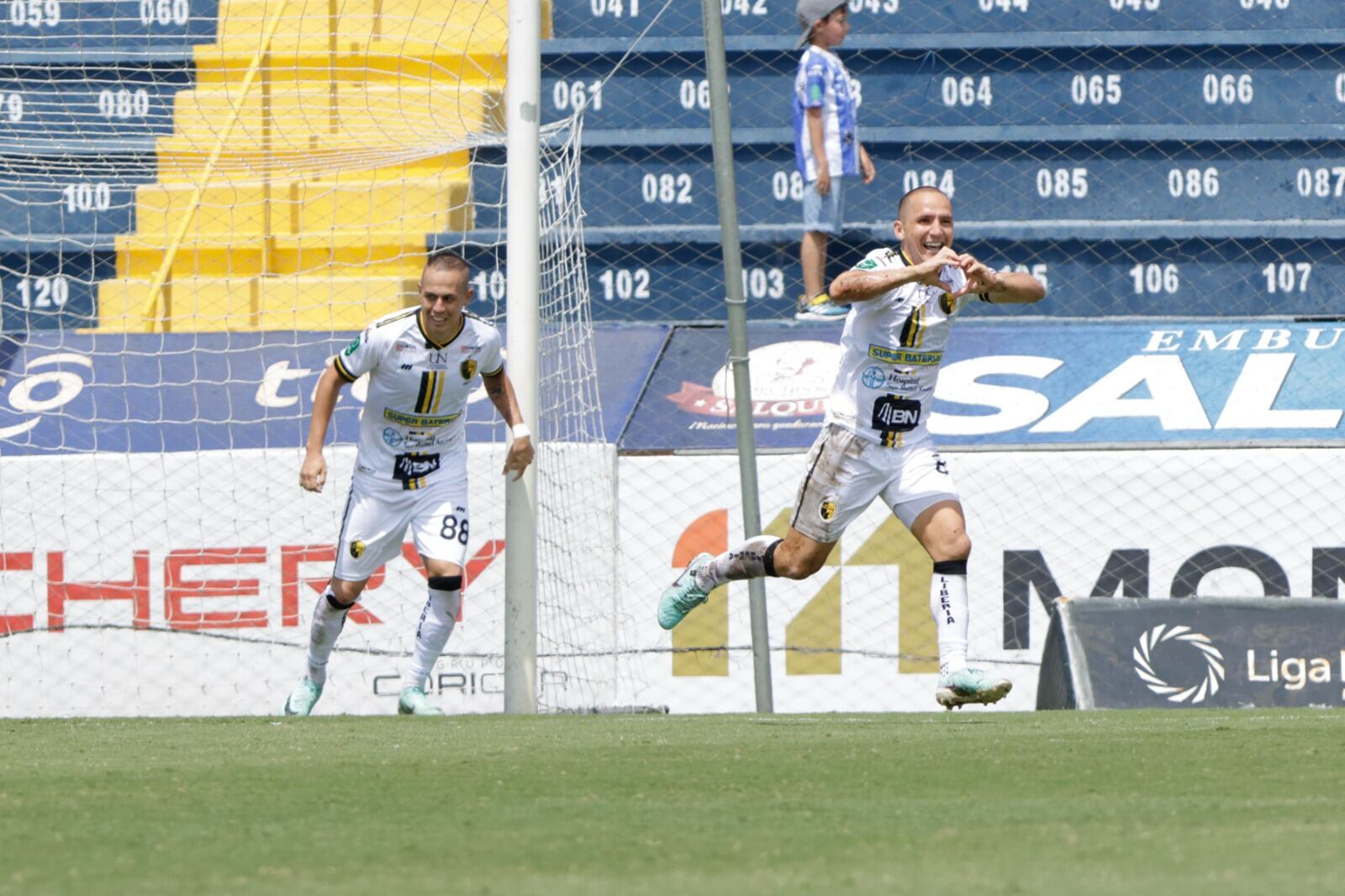 Diego Madrigal fue el culpable que los aficionados del Cartaginés salieran enojados con su equipo.